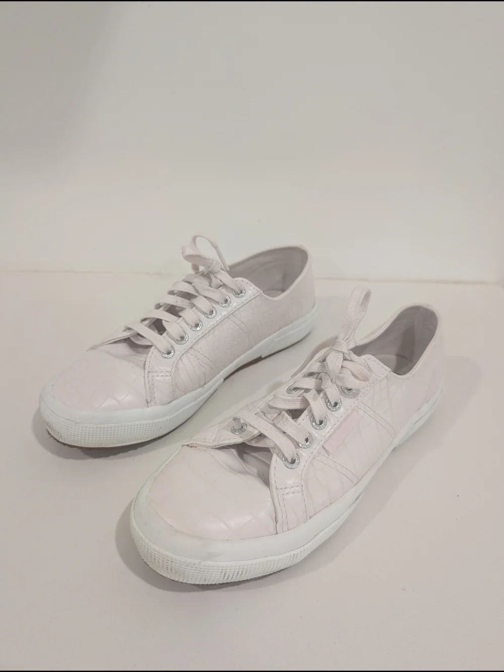 Superga Women’s Low-Top Sneakers in Pale Pink